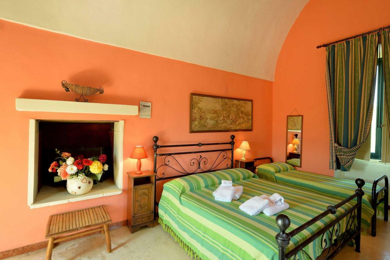 Agriturismo Santa Chiara Alezio Bagian luar foto