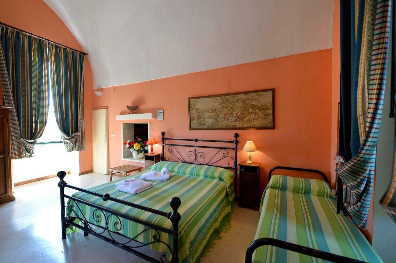 Agriturismo Santa Chiara Alezio Bagian luar foto