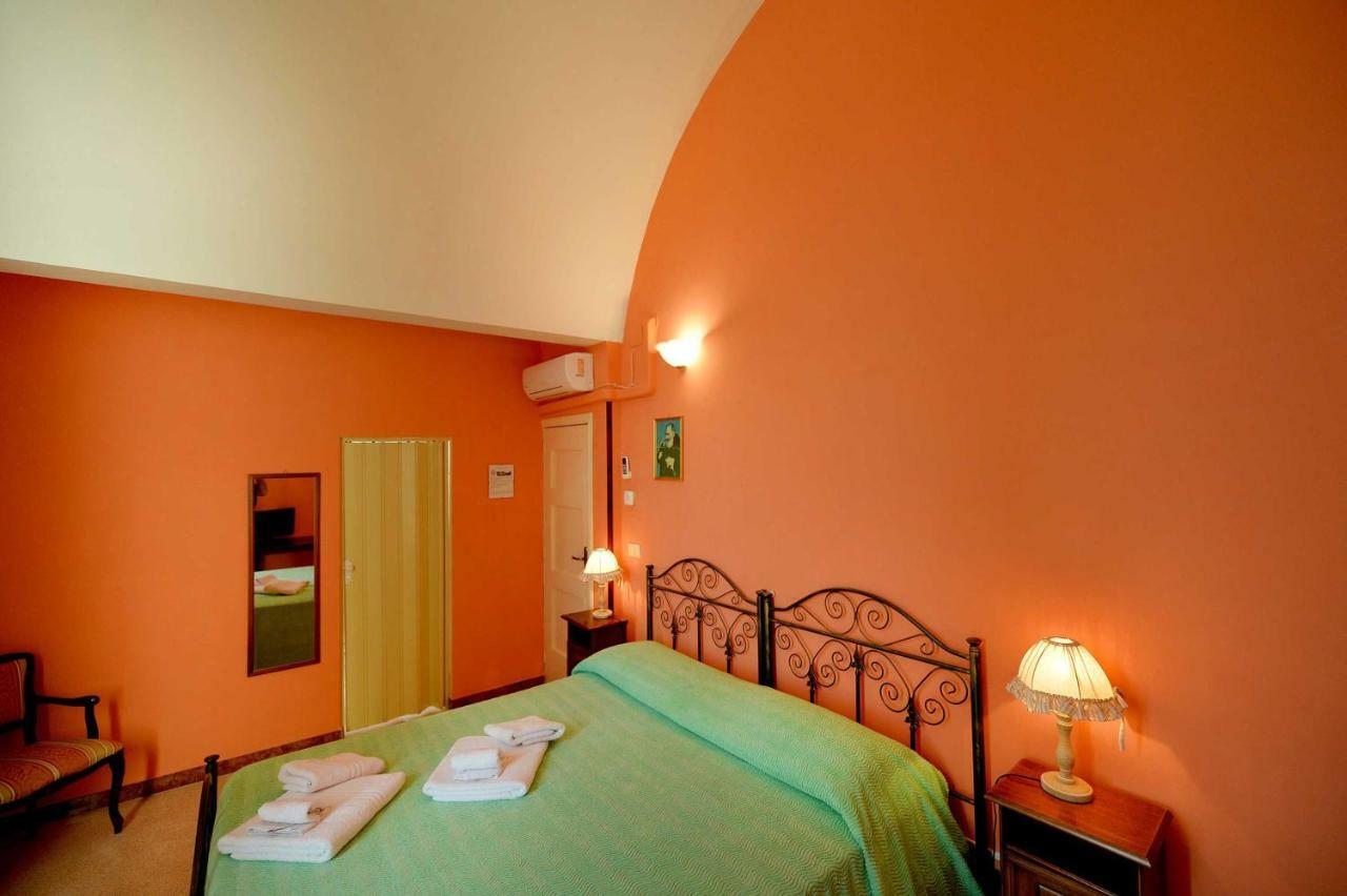Agriturismo Santa Chiara Alezio Bagian luar foto